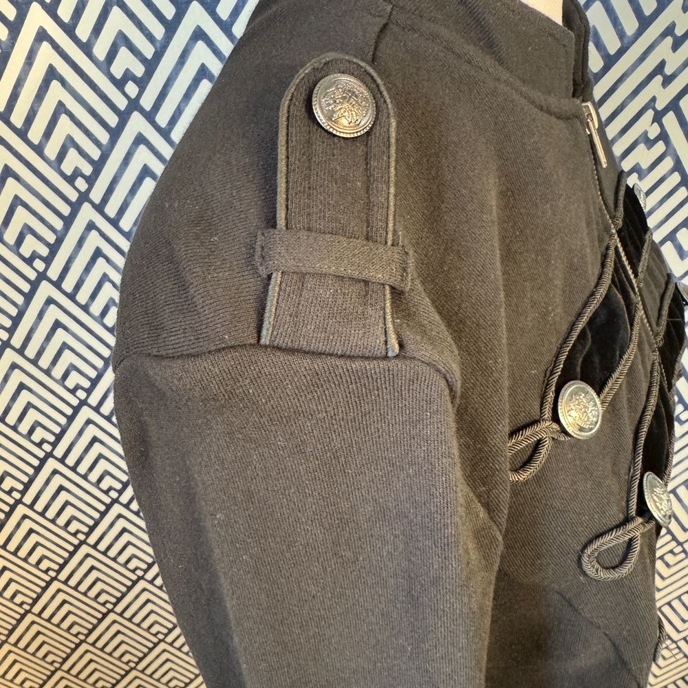 Chic Black Military Style Jacket - Picture 3 of 8